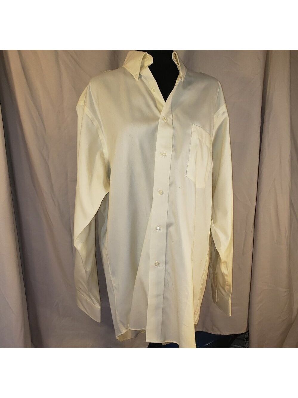 Eagle Shirtmakers Men's Shirt Size 16 1/2-34/35 Cream